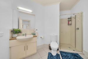 Modern Metro by Host Solutions
