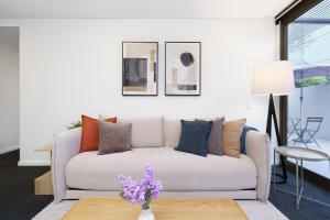 Elevated Stay with Refined Interiors and Courtyard - Hosted by Canstay