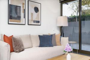 Elevated Stay with Refined Interiors and Courtyard - Hosted by Canstay