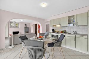 Panoramic Garden Locarno - Happy Rentals