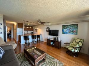 Maui Vista #1-307 Oceanfront Complex, Ocean View, Pickleball Courts, Full AC