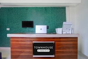 Townhouse Manipal University Highway King Bagru Formerly Golden Hotel