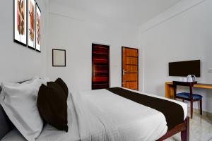 Hotel O Nettoor Junction Kochi Formerly Radhika Residency