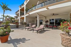 Grand Marina Villas