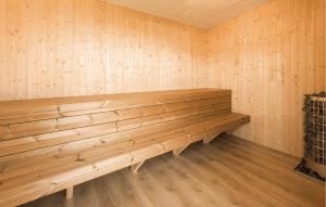 Awesome Home In Ebeltoft With Wifi