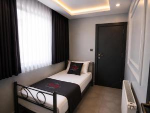 Ruby Hotel