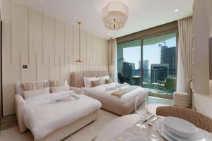 Tranquil Studio With Skyline & Burj Glimpse
