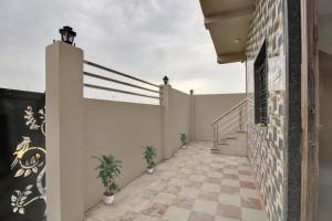 Hotel O by OYO R K Guest House