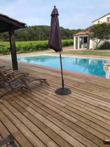 appartement avec piscine Pierrefeu