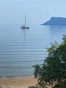 Mavros Molos Seaside deluxe Apartment