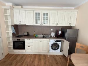 South Beach Apartment at Valencia Gardens