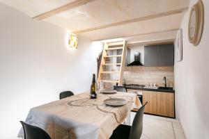 THE ROMAN RUINS - LOFT with PANORAMIC TERRACE