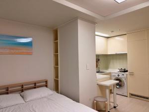 Seoul Adams Home Residence Gangnam Premium Room