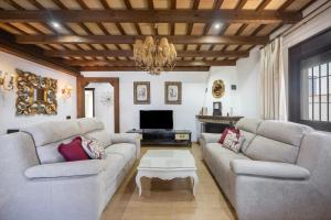 Villa la Dehesa. Solo familias.