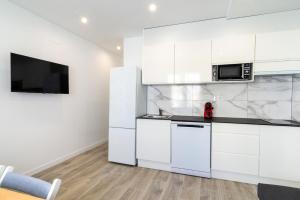 Salatan Apartments, Plaza Paris