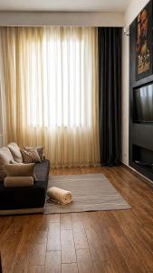 Rebeccas Noir Suite