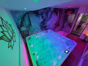Gîte jacuzzi sauna pour détente en couple ou en famille