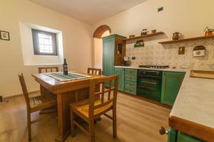 Spacious home near Orta, 8min