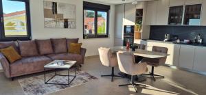 Dinary Deluxe Apartments
