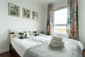 Westerplatte Sunrise View Apartment by BookingHost