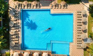 Kavros Beachside Apts