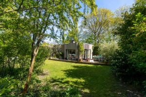 Holiday home with garden in Oostkapelle - Oosterpark 96c