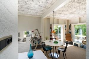 Holiday home with garden in Oostkapelle - Oosterpark 96c