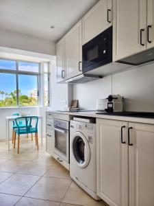 New elegant sea and pool views in Los Cristianos