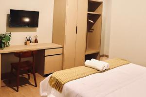 Deluxe Room Rumo Living Jakarta Timur