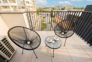 Spacious Three Bedroom Apartment in Warsaw by Renters Prestige
