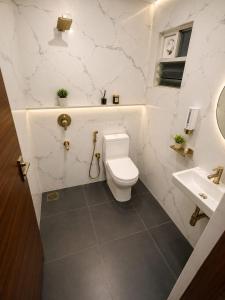 Keerthis Grand -Near Kempegowda International Airport Hotel