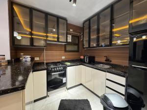 Cozy Fully Equipped Apartment Prime Location