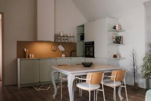 Guest House Kućica with courtyard near Zagreb Airport, Velika Gorica