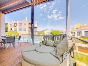Vale do lobo, Golf by the Pool 2 bedroom apartment