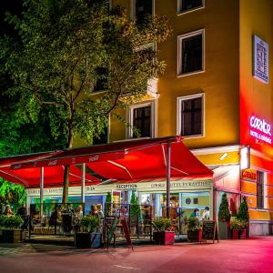 Corner Hotel & Kávéház
