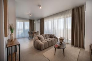 Nico10 Spectrum Seaview Apartment Odyssey pools and spa