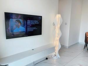 Phong Linh Homestay 30 apartments Vinhomes Grand Park