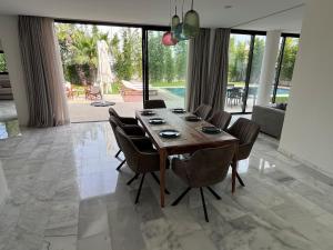 Villa de luxe, dans une résidence sécurisée, 8 mn de la plage