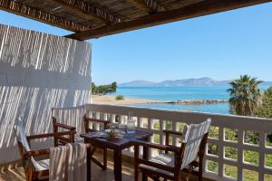 Hydra Beach Resort