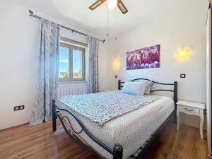 Apartment Adri-2 by Interhome