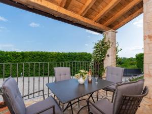 Holiday Home Habibi by Interhome