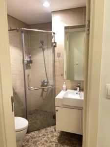 DCapitale Apartment 1BR with Working Room & City View Balcony