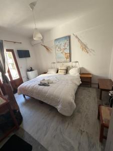 Costas Inn