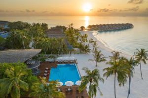 OUTRIGGER Maldives Maafushivaru Resort