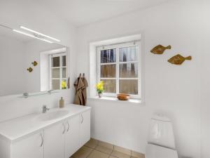 Apartment Loreia - 300m from the sea by Interhome