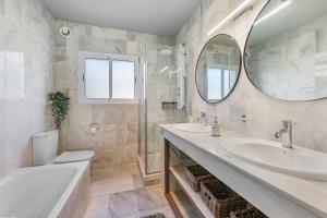 All About Villa Robles