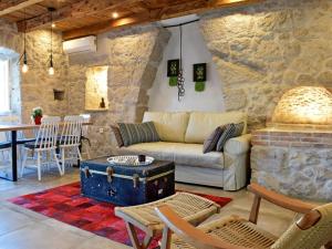 Holiday Home Ive by Interhome