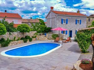 Holiday Home Ive by Interhome