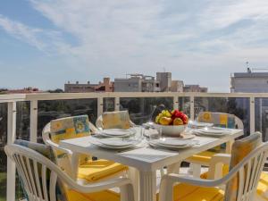 Apartment Malibu Canales by Interhome