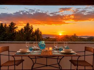 Baja Sardinia Suite